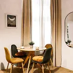 Charming Apartment, Wawel & Old Town * Krakau