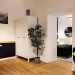 Charming Apartment, Wawel & Old Town Apartman