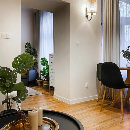 Charming Apartment, Wawel & Old Town * Cracovia